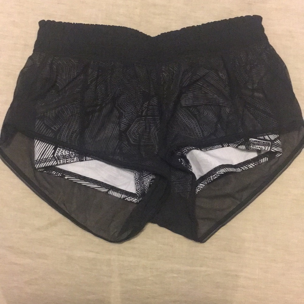 Lululemon running shorts with patterned spandex